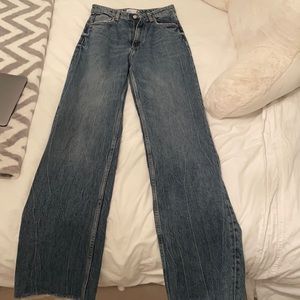 Zara wide leg straight fit jeans!